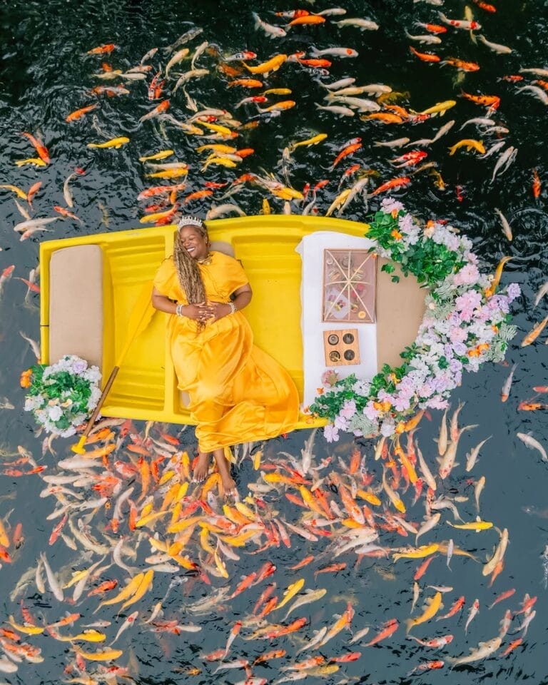 25+ Best Travel Bloggers & Media Around the World